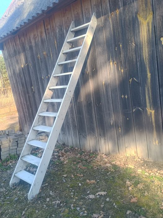 Schody drewniane, solidne, na strych lub poddasze