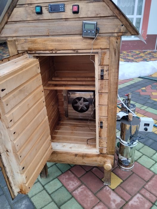 Коптільня холодного і гарячого копчення