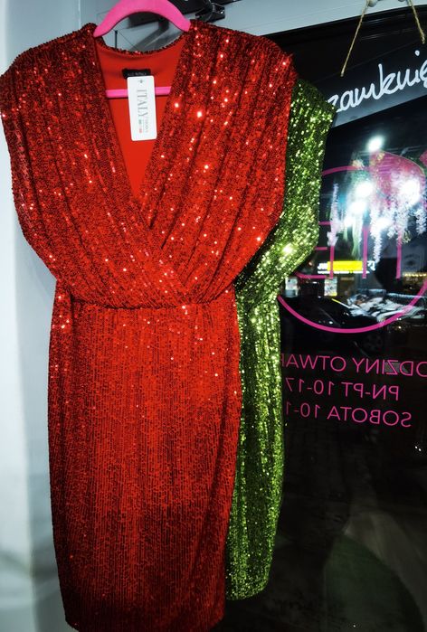 Sukienka cekinowa 44