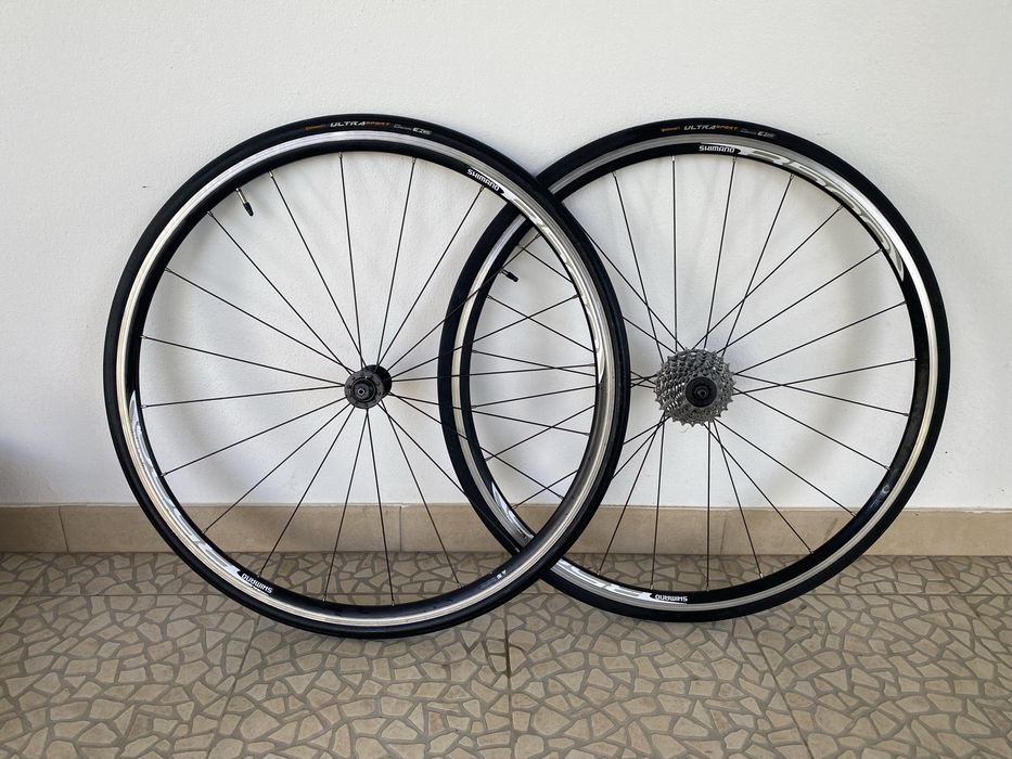 Par de rodas Shimano R500