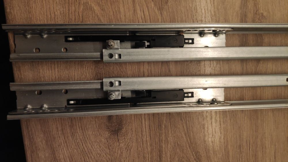 Prowadnice ikea besta wciśnij-otwórz