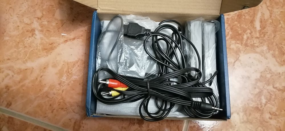 Console with 620 Games64170836858883123