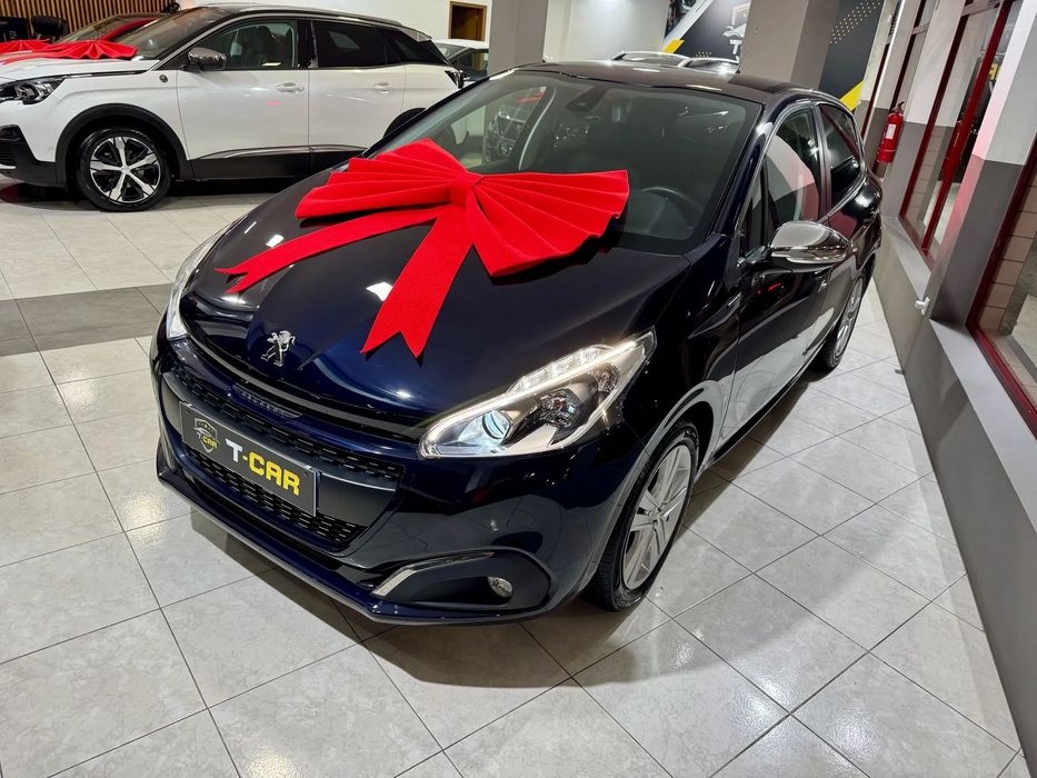 Peugeot 208 1.2 PureTech Signature