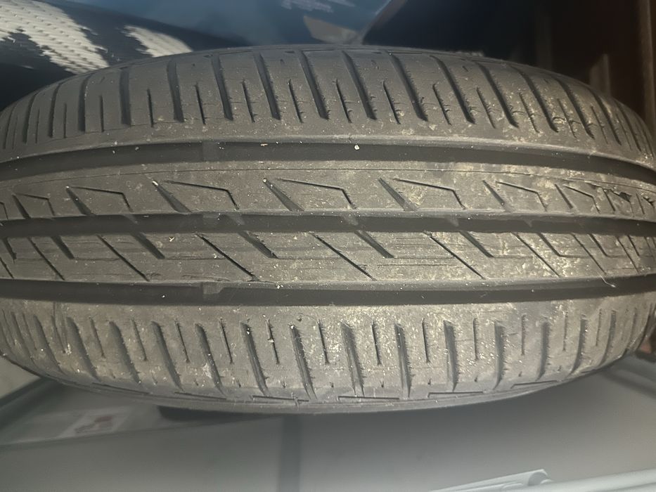 Pneu 195 65 R15 seminovo 35€ norauto