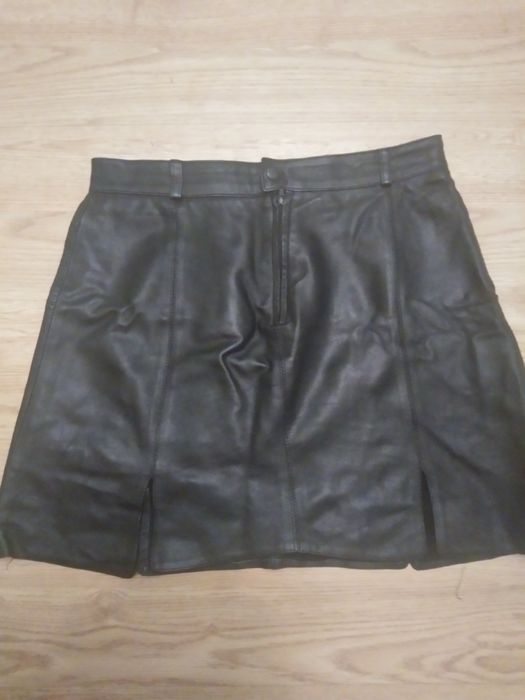 Продам шкіряну спідницю