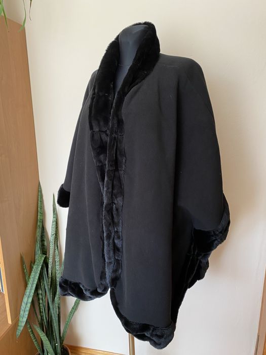 Eleganckie czarne poncho Ellen Reyes cape kardigan oversize na wiosnę