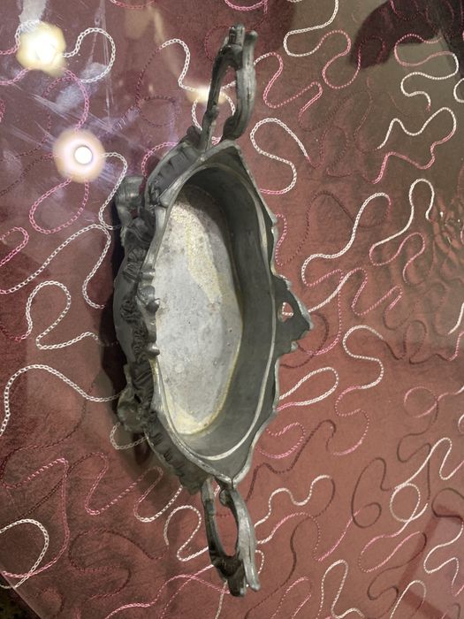 Centro decorativo em estanho