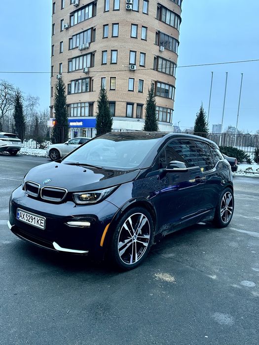 Автомобіль BMW I3s 2018 року