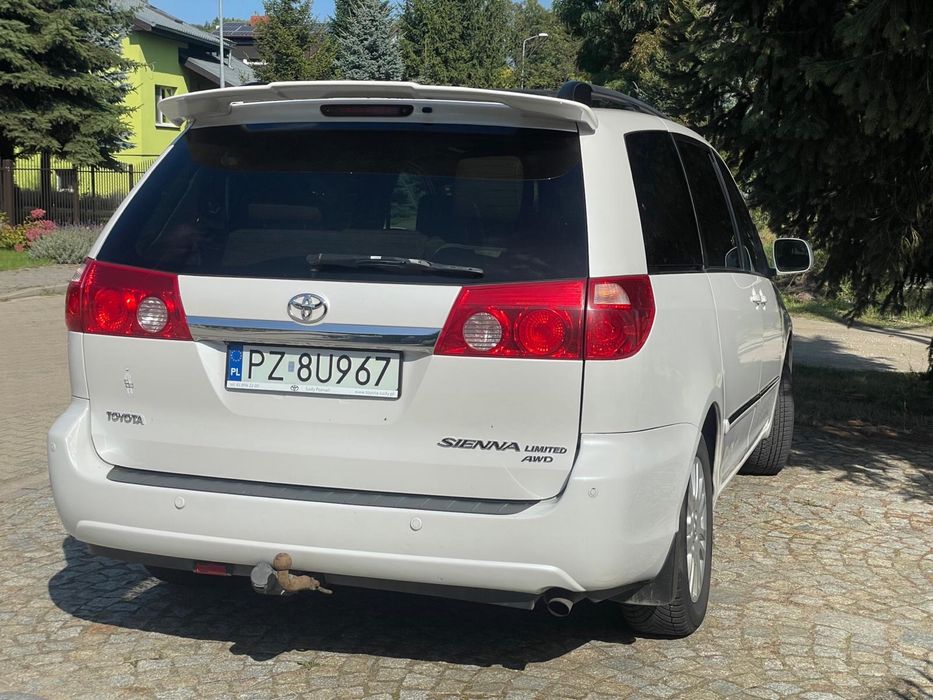 Toyota Sienna XLE AWD 3.5 V6 LPG Lifting CarPlay