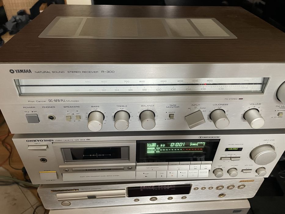 Radio YAMAHA R-300 Amplituner STEREO VINTAGE Made in Japan ładny
