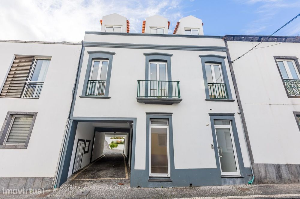 Prédio T5 - Centro de Ponta Delgada