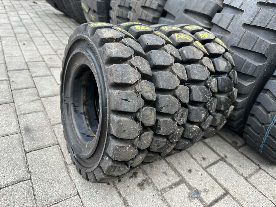 Opona Opony Wózek Widlak Pełne 4.00-8 4.00X8 4.00/8 Haulotte 2 (95%)