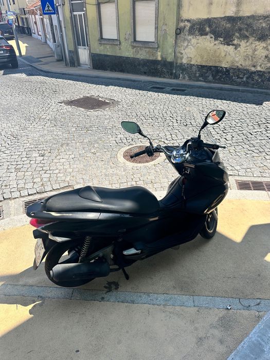 Honda PCX 125 2013 Preta – Automática – Económica