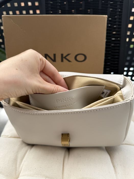 Жіноча сумка Pinko Love Bag світлий беж / нова