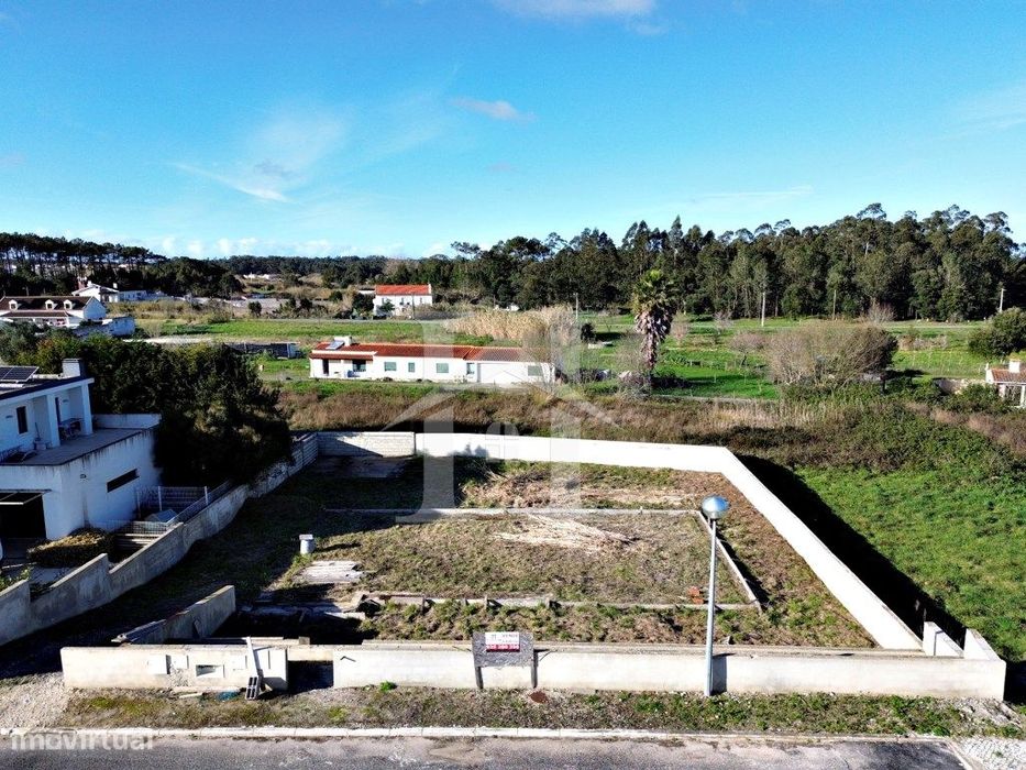 Terreno Urbano nas Caldas da Rainha em Loteamento Legalizado