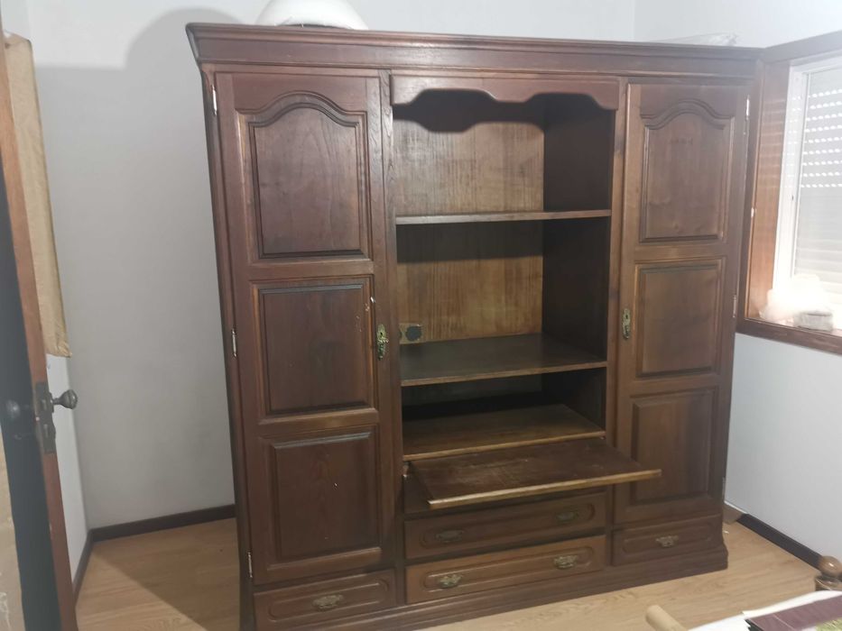 Móveis em bom estado