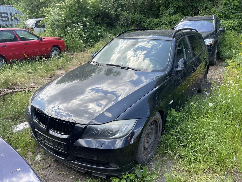 Maska drzwi błotnik zderzak lampa bmw 475 turbo czarna e90 e91 n47