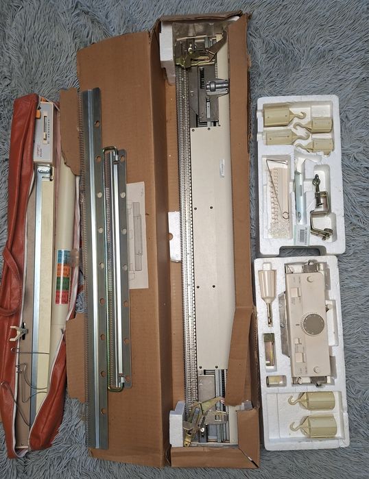 В'язальна машина brother KR-840