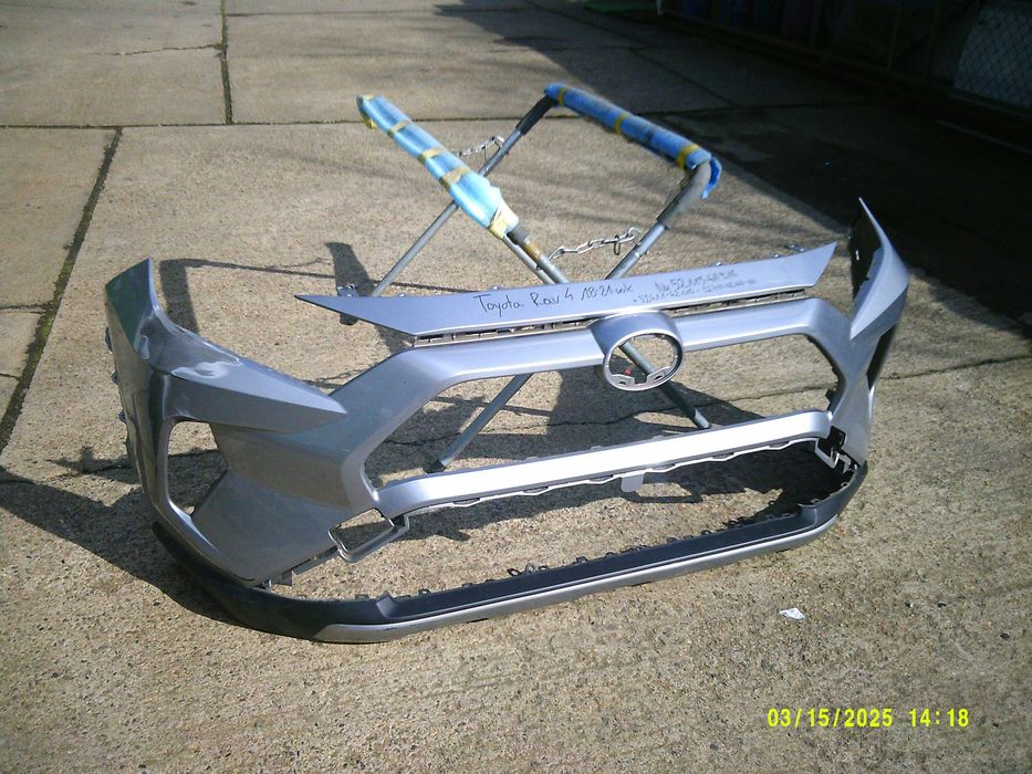 Zderzak przedni+ spoiler+ listwa dolna Toyota Rav 4 18-21r.