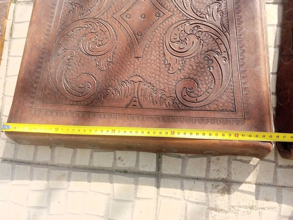 8 Assentos e costas de cadeiras