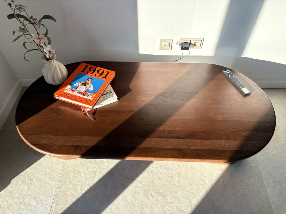 Dębowy stolik kawowy westwing