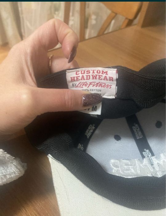 Продам бейсболку чоловічу