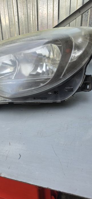 Lampa Reflektor Lewa Przód Opel Corsa D Lift EU