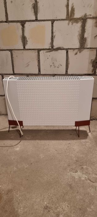 Grzejnik elektryczny konwektorowy 1000W