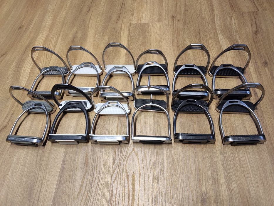 Strzemiona metalowe, białe, czarne, srebrne,