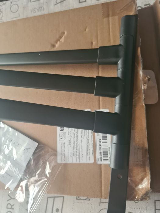 Toalheiro novo preto