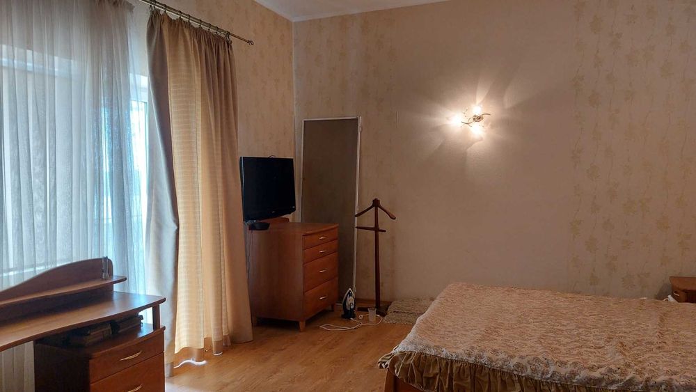Продается 3-комнатная квартира с видом на лиман пгт.Таирова