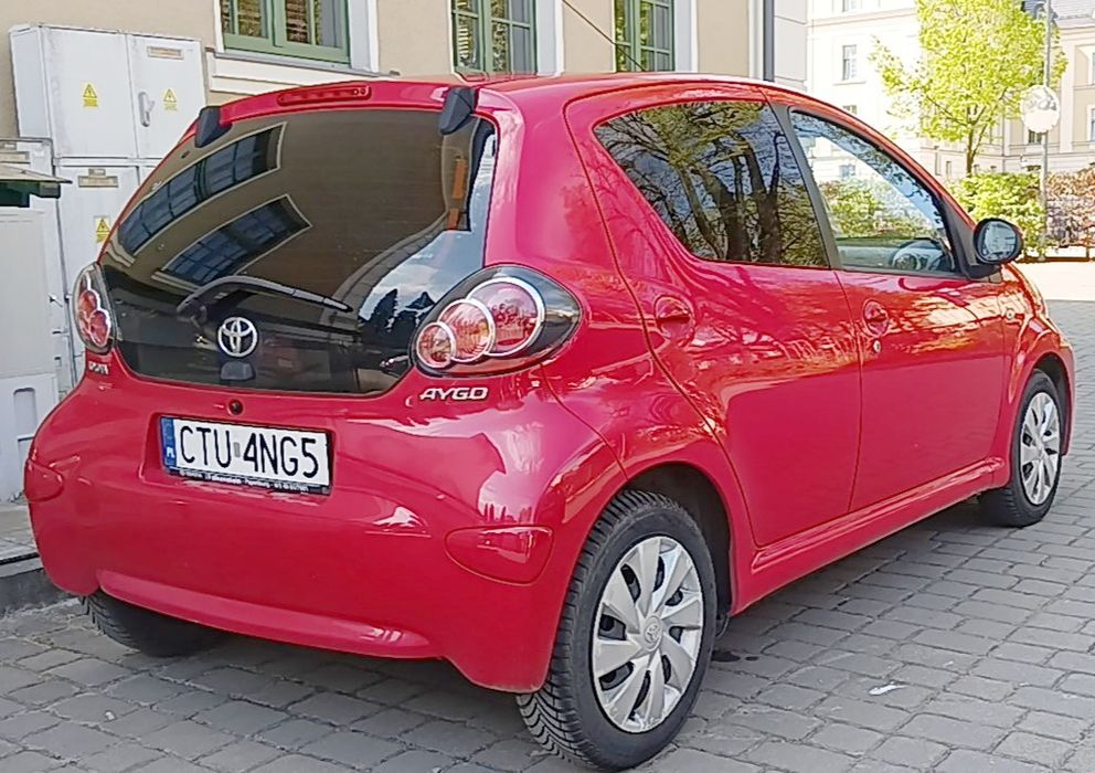 Sprzedam ładną Toyotę Aygo