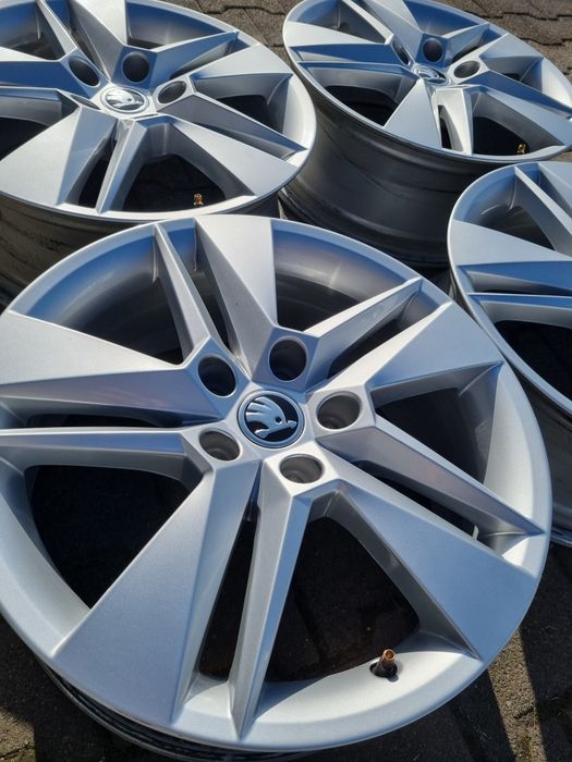 17cali 5x112 Skoda Oryginał 6.5J ET41