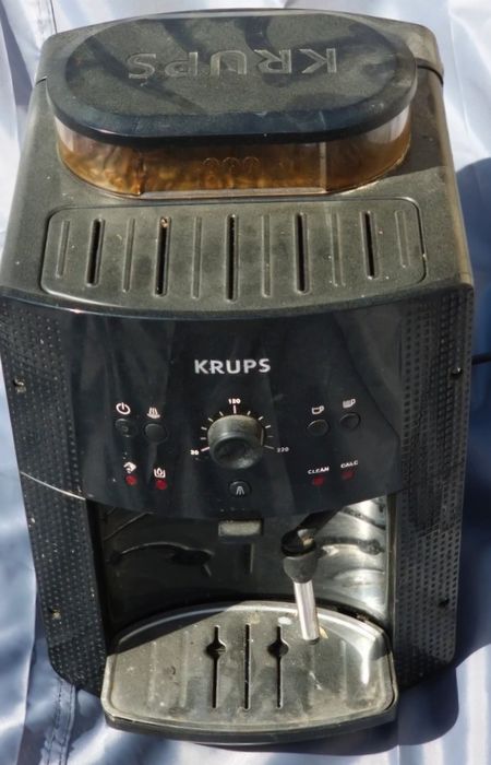 Krups FPB145000P – włącza się, nie podaje kawy / do naprawy