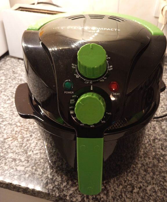 Fritadeira sem óleo como nova