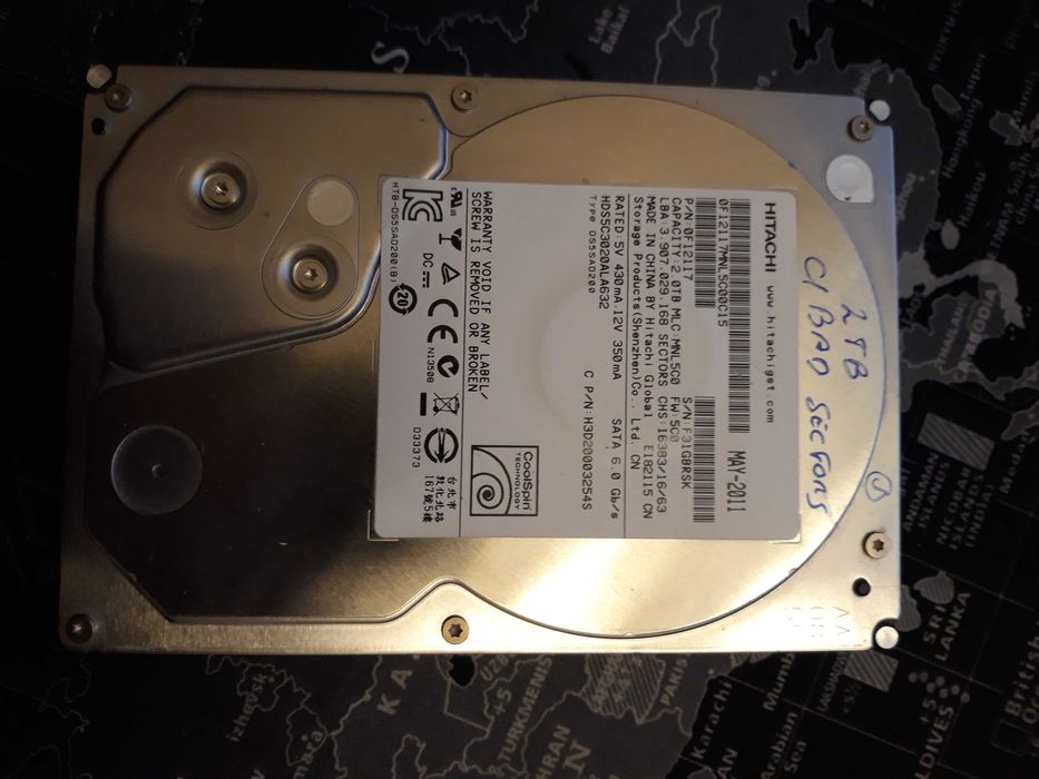 Disco Hitachi 3.5" SATA 2TB com bad sectors