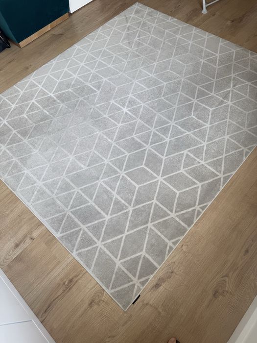 Tapete Laskasas 160x190cm (modelo Lines light grey)