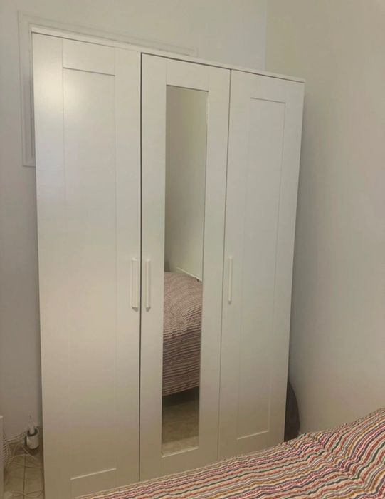 Roupeiro IKEA 3 portas NOVO