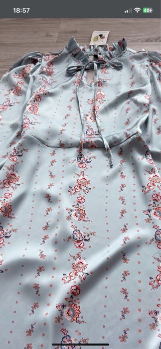 Сатинова сукня в квіти