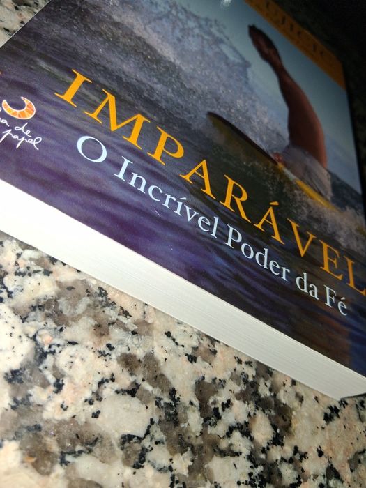 Vendo livro novo com titulo : Imparavel