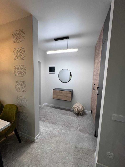 Оренда нового будинку є територія просторий Зимна Вода перша здача