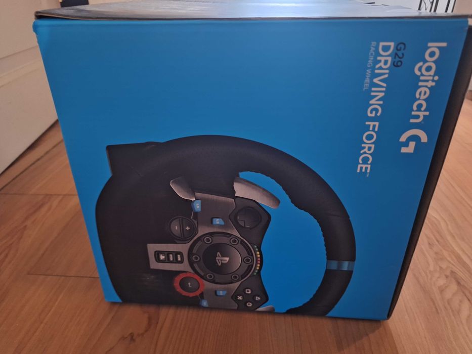Logitech G29 Driving Force + Pedais – Novo e Selado – PS5/PS4/PS3/PC
