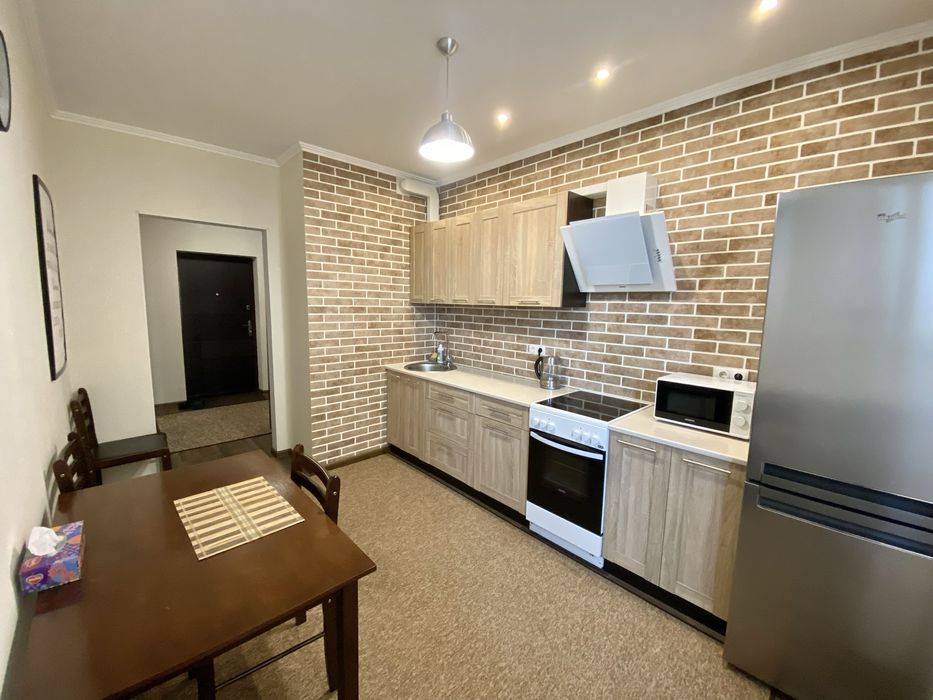 БЕЗ % 1к, просп.Гузара 46-Б, з КОМОРОЮ 2,5 кв.м,Берестейська,Вокзальна