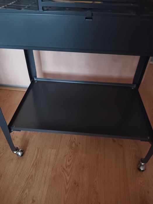 klatka dla ptaka średniej wielkości