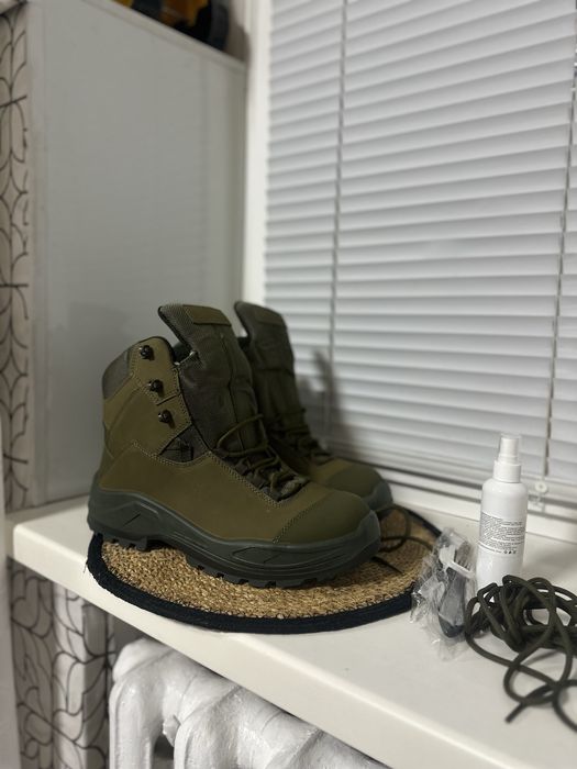 Тактичне взуття берці