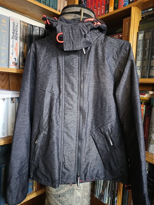 Продам женскую куртку SUPERDY