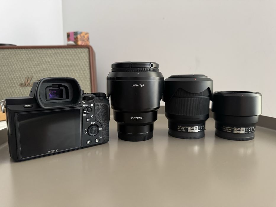 Sony A7II + Viltrox 85mm f1.8 II FE + Sony 50mm f1.8 FE + Sony 28-70