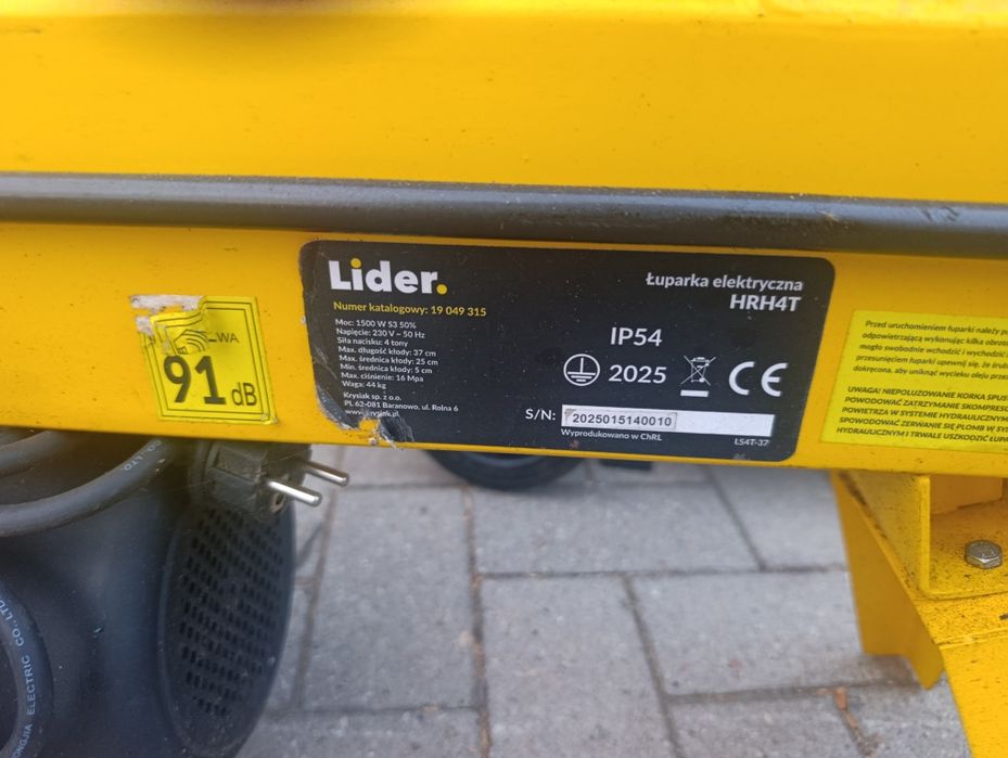 pozioma  łuparka elektryczna do drewna Lider 4 tT
