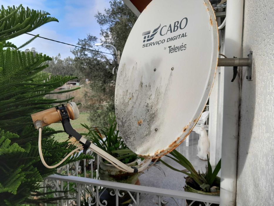 Antena parabólica TV Cabo