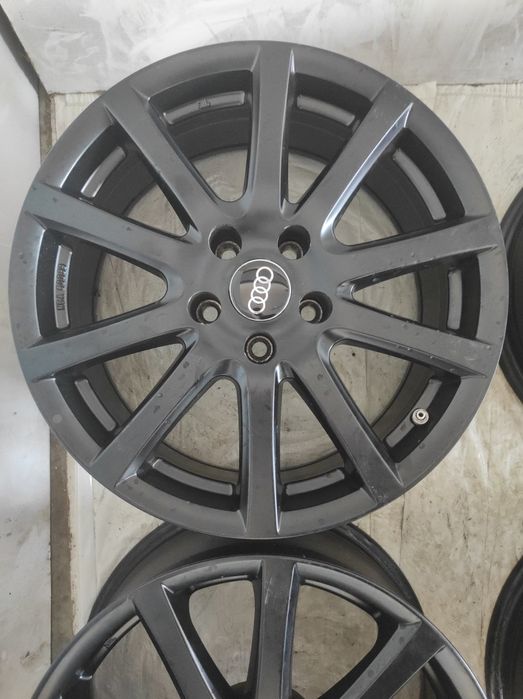 370 Felgi aluminiowe AUDI R 17 5x112 Bardzo Ładne Czarne